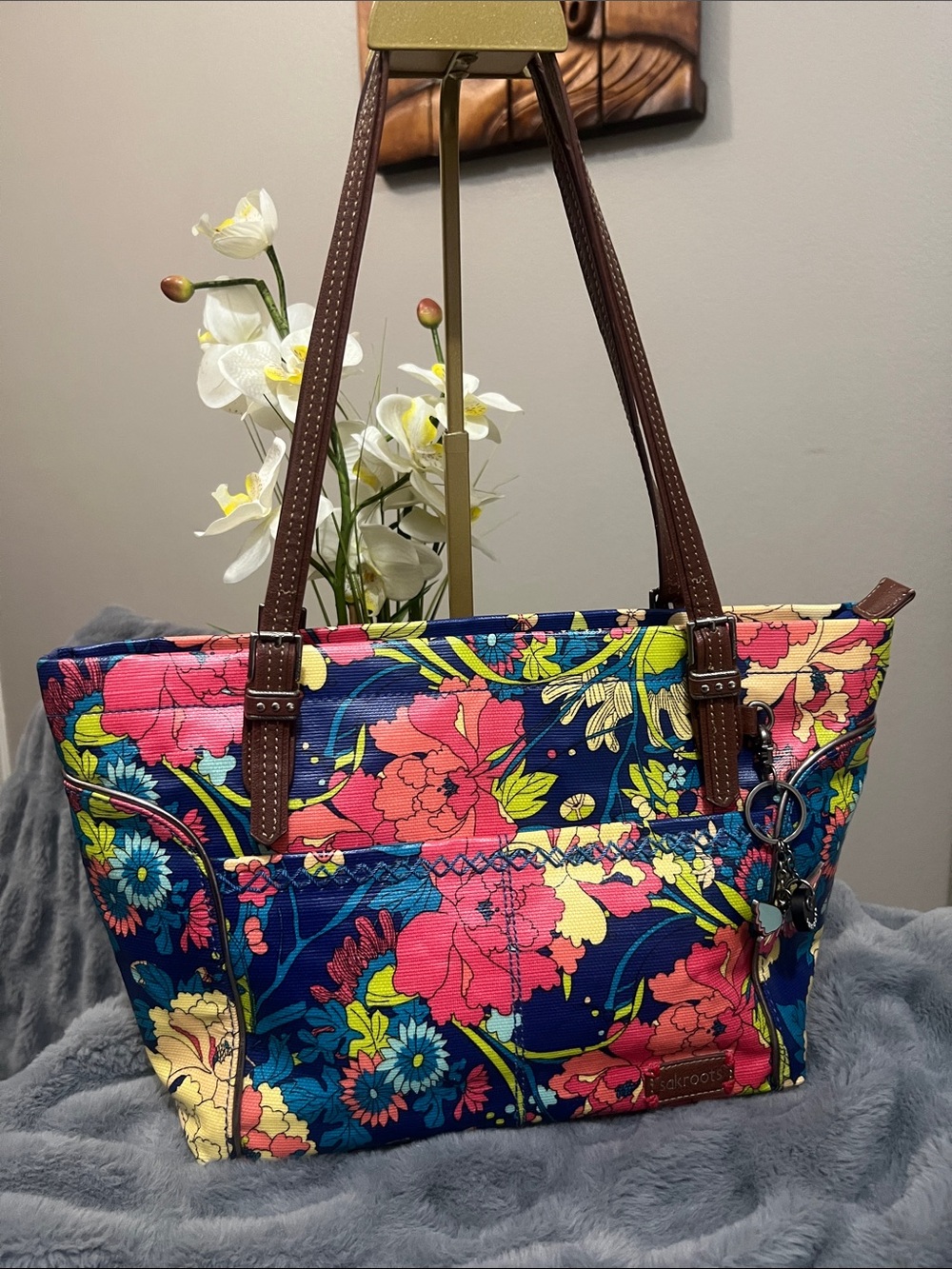 Sakroots Royal Floral Navy Tote retail $79 GUC